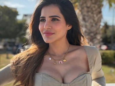 Bigg Boss Fame Ashu Reddy Trapped in ₹9.35 Crore Marriage Scam Allegations: Actress Fires Back!